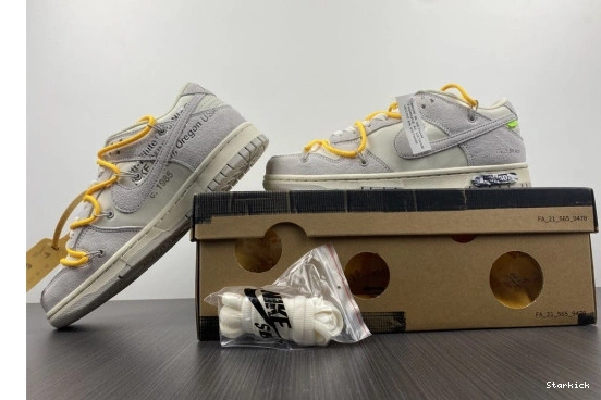 Lot DJ0950-109 O-W Nike Low Dunk 39 0824